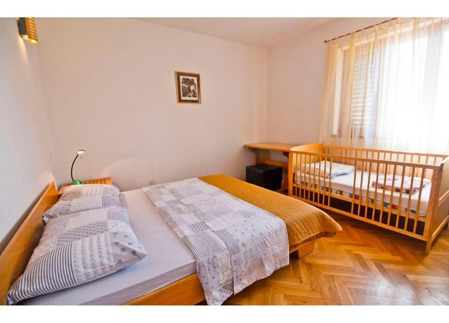 Apartment Mana Split